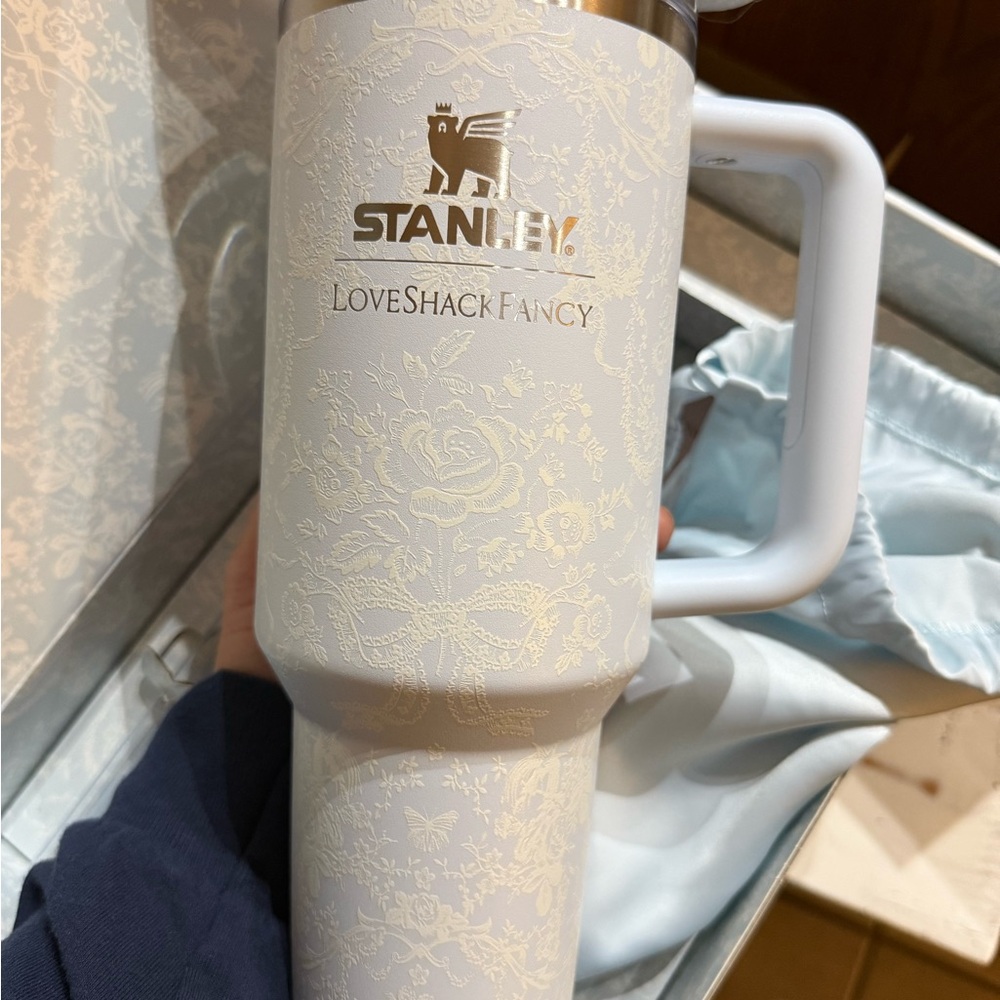 LoveShackFancy Toscana Toile Alpine Blue 40 oz Stanley